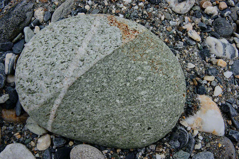 Pebbles3749 
 SONY DSC 
 Keywords: Eygaliers, Drome, France