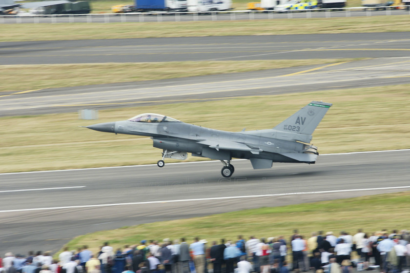 DSC02215 
 Unidentified aircraft 
 Keywords: Farnborough airshow, July 2010