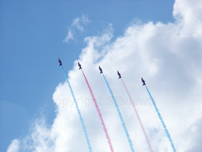 Gwd06040017 
 DCF 1.0 
 Keywords: Red Arrows, Goodwood Festival of Speed