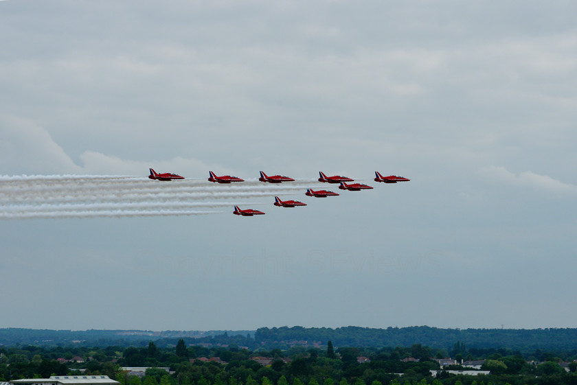 Red Arrows 0225 
 Red Arrows in action - arrow formation 
 Keywords: Red Arrows, Farnborough airshow, July 2010