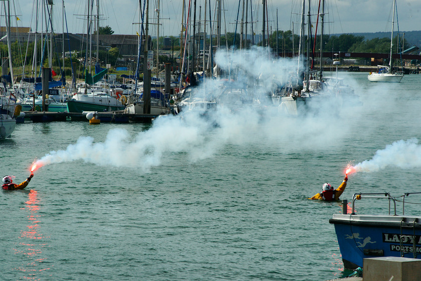 RNLI6967 
 SONY DSC 
 Keywords: RNLI, Littlehampton