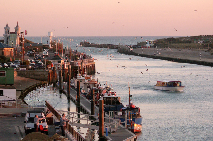 Kingfisher cruise boat 
 Kingfisher cruise boat on Arun River, Littlehampton, West Sussex 
 Keywords: Arun River, Sea, Seaside, Boat, Sunset, Littlehampton, West Sussex