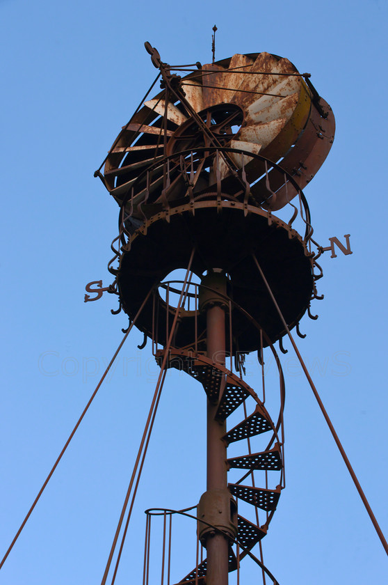 Wind-pump 
 SONY DSC 
 Keywords: France