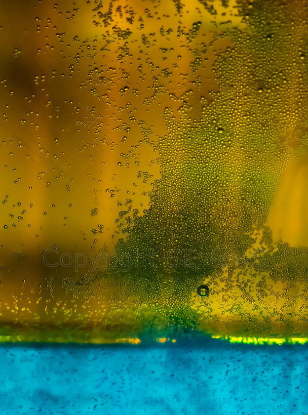 bubbles DSC6149 
 Bubble patterns from chemical reaction 
 Keywords: bubbles, chemical reaction, deep space