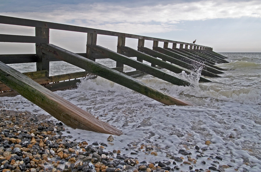 waves groins corm 
 Waves & pebbles hitting groins at Littlehampton West beach, West Sussex 
 Keywords: Groins, Seaside, waves, Beach, pebbles, Littlehampton, West Sussex