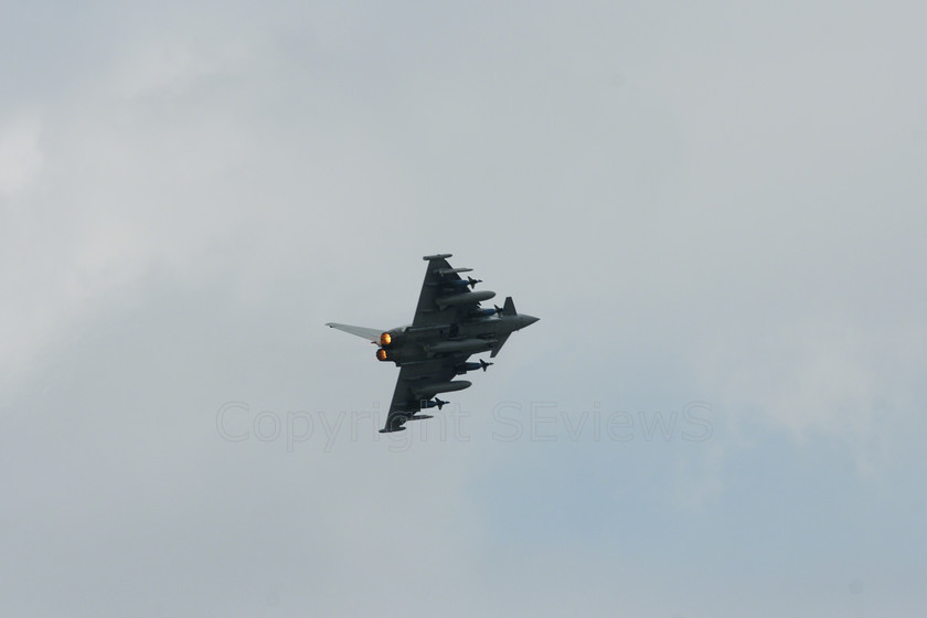 BAE Eurofighter Typhoon 02337 
 BAE Eurofighter Typhoon in flight 
 Keywords: BAE Eurofighter Typhoon, Farnborough airshow, July 2010