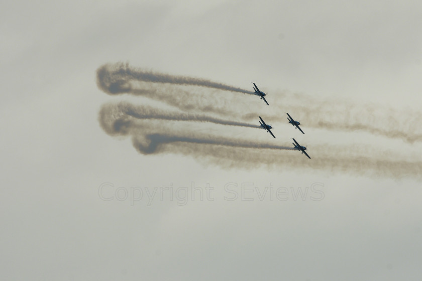 The Blades 02613 
 The Blades in action 
 Keywords: The Blades, Farnborough airshow, July 2010